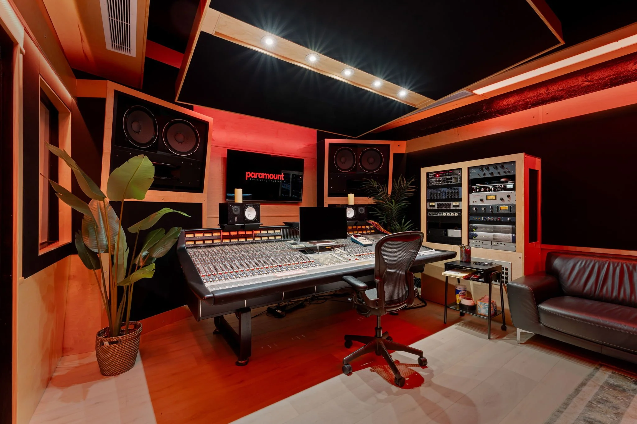 prs_studiox_controlroom_orange.JPG