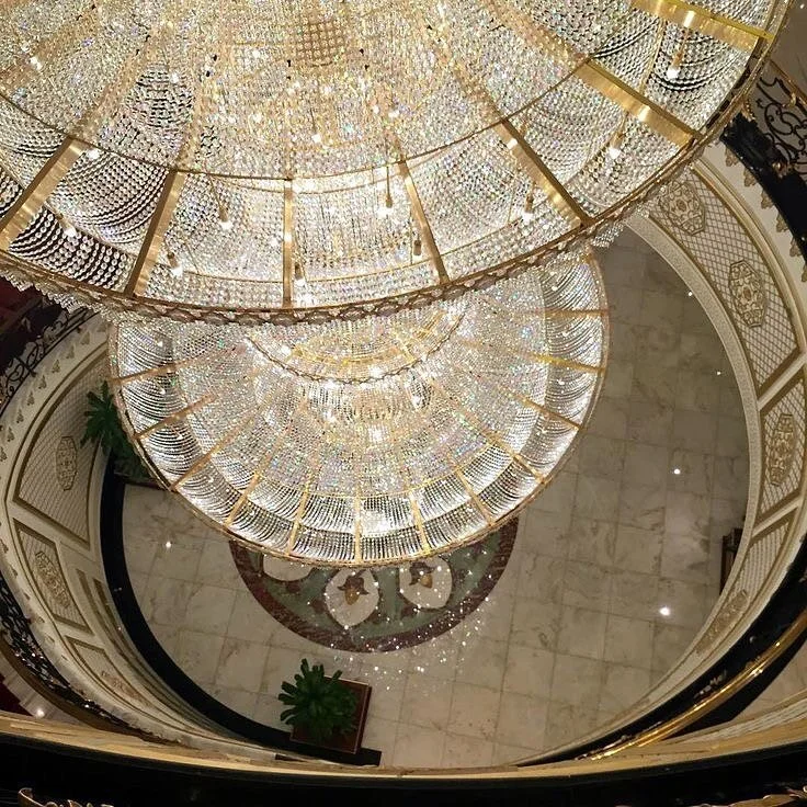 Classic never goes out of style. We&rsquo;re prepping for award season with old Hollywood casino night vibes. Let us make you your own red carpet night.