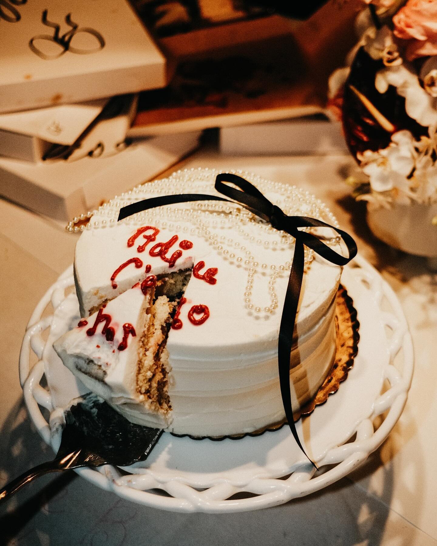 &ldquo;Adieu Chemo&rdquo; by @annaliseogelby 🎀🖤🎀

📸: @joshandkamille 
Venue: @silverlake_moon_apartment
