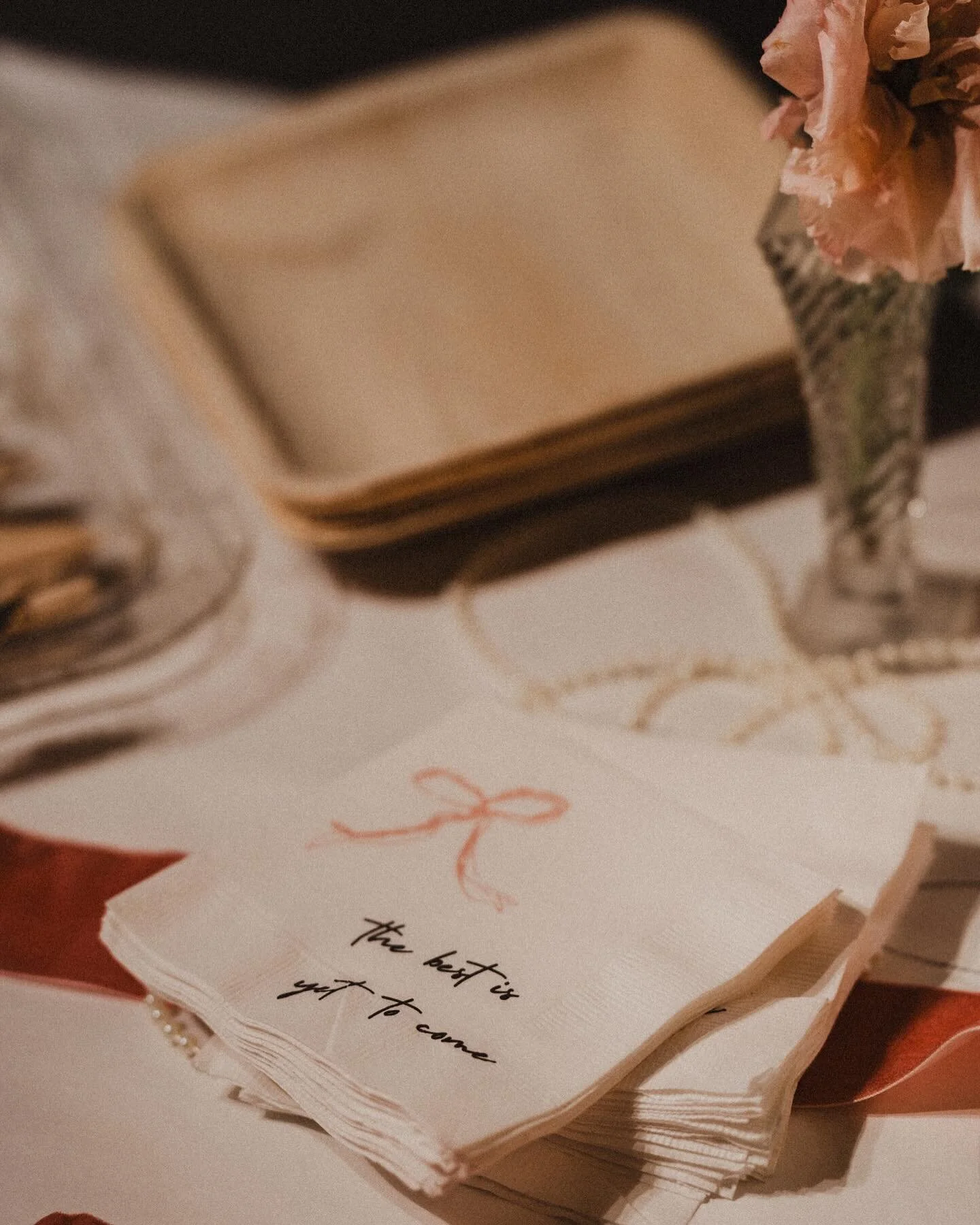 &ldquo;The best is yet to come.&rdquo; - @annaliseogelby 

📸: @joshandkamille 
Venue: @silverlake_moon_apartment