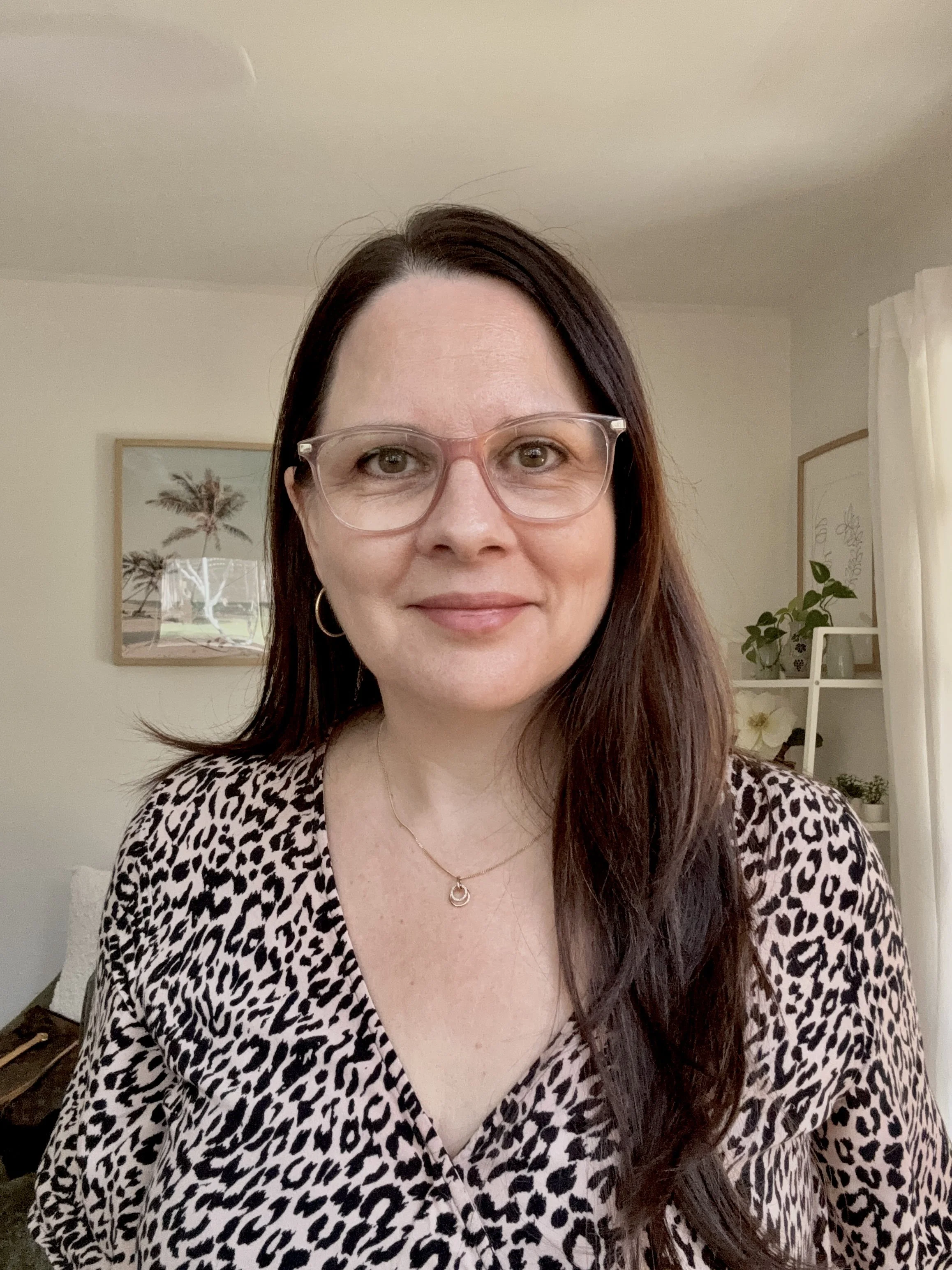 Sunshine Coast Psychologist Danielle Giffin providing EMDR and CBT therapy to clients in Maroochydore and Coolum Beach