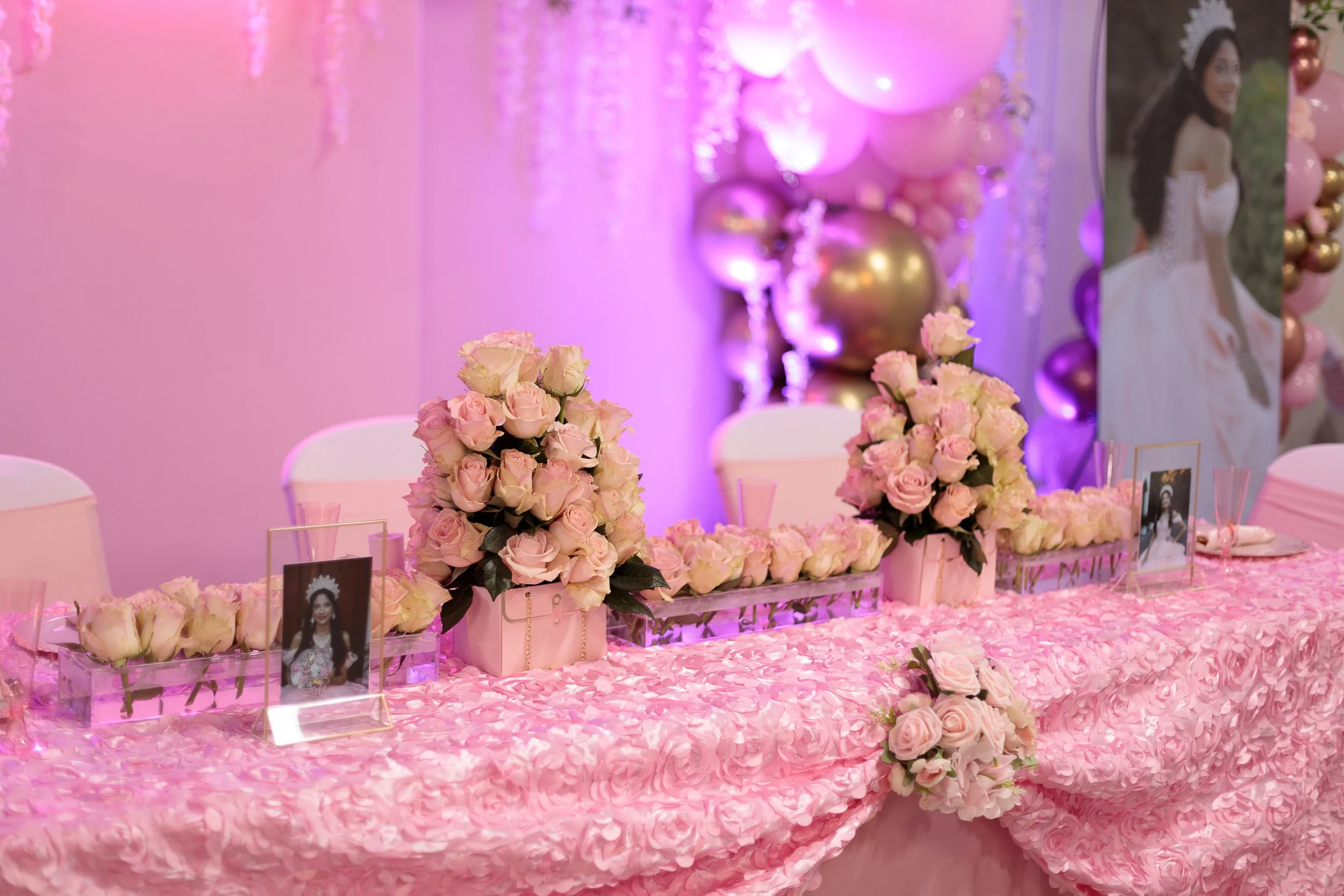 quinceañera-flower-arrangements.jpg