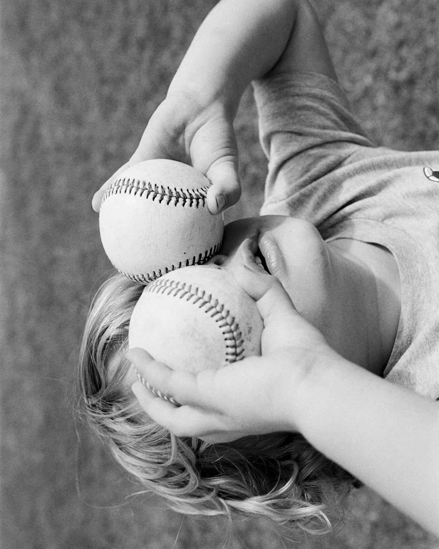 Indiana summer at the batting cages &amp; baseball diamonds✨

Can&rsquo;t wait to be back in the States in August &mdash; DM me if you&rsquo;re in Indiana/Chicago and want to book a family session. Locations like your home, baseball diamonds, ice cre