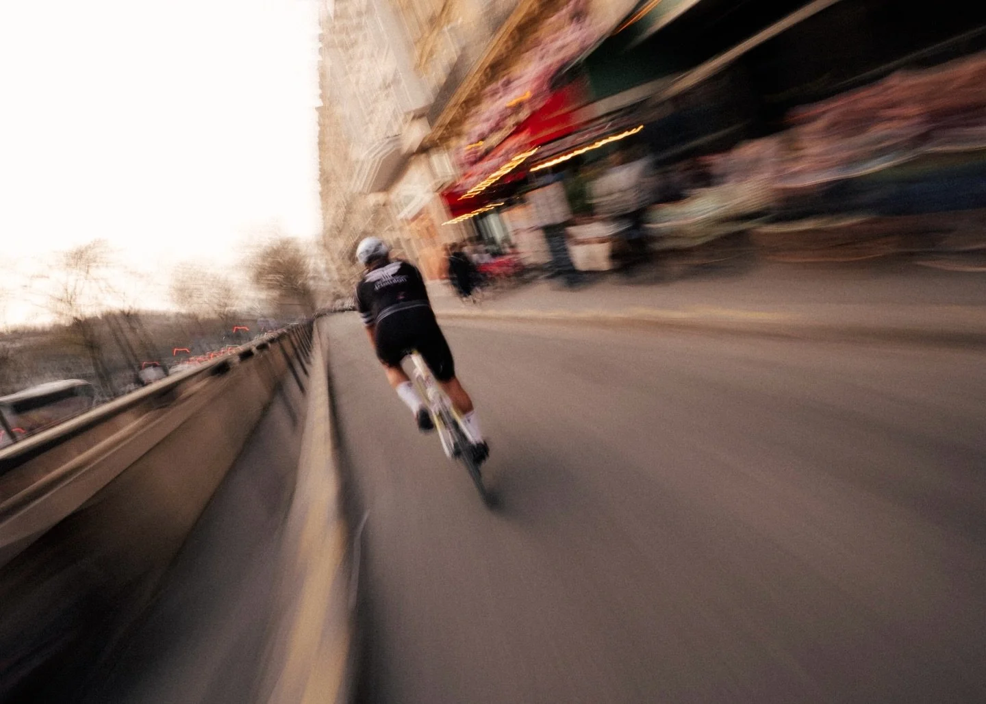 La recette d&rsquo;une bonne apr&egrave;s-midi 🚴&zwj;♂️🌞

#cycling #triathlon #getoutdoors #sportphotography