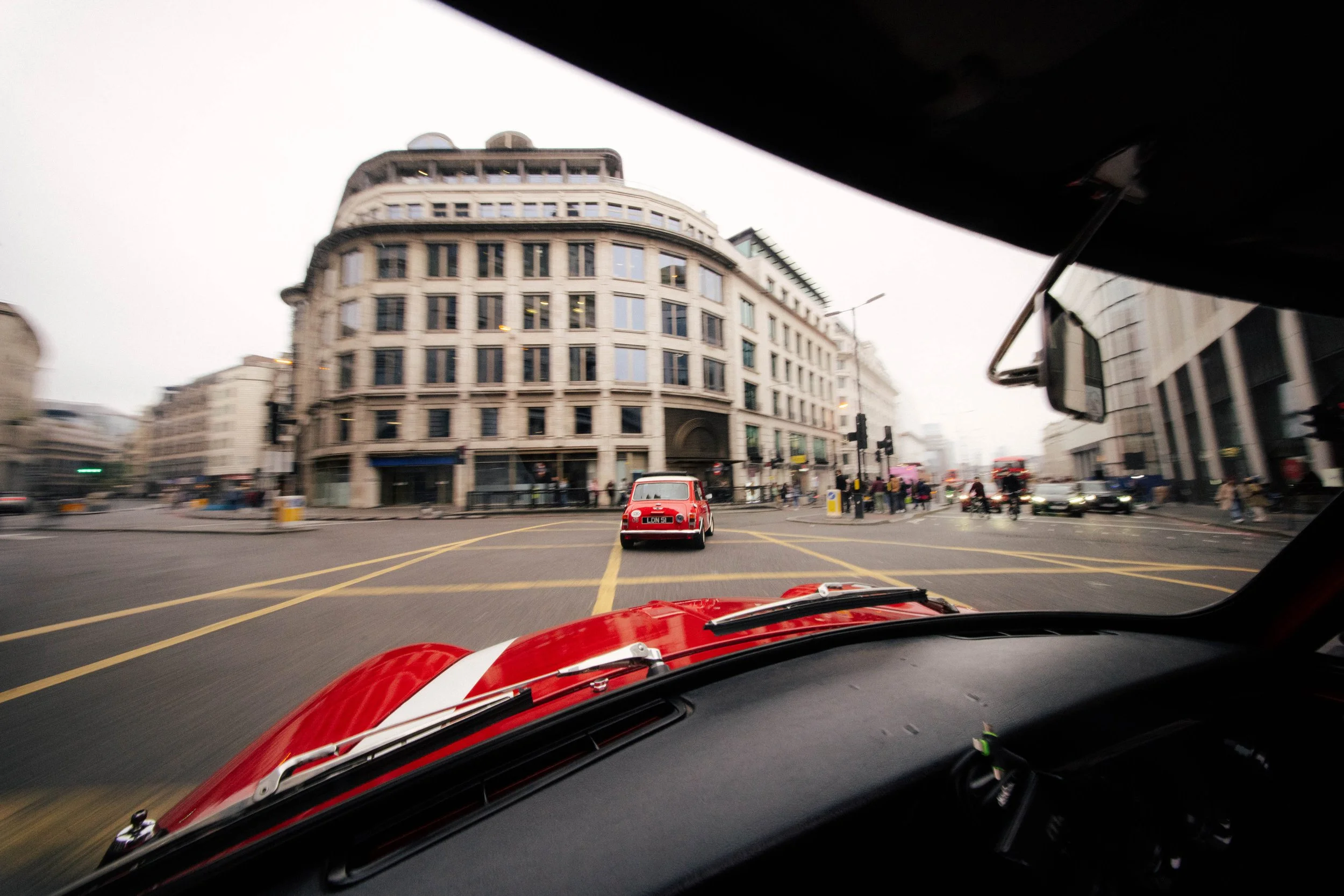 MINI SOCIETY - OXFORD NOVEMBRE24 - @victorsellier_123.jpg