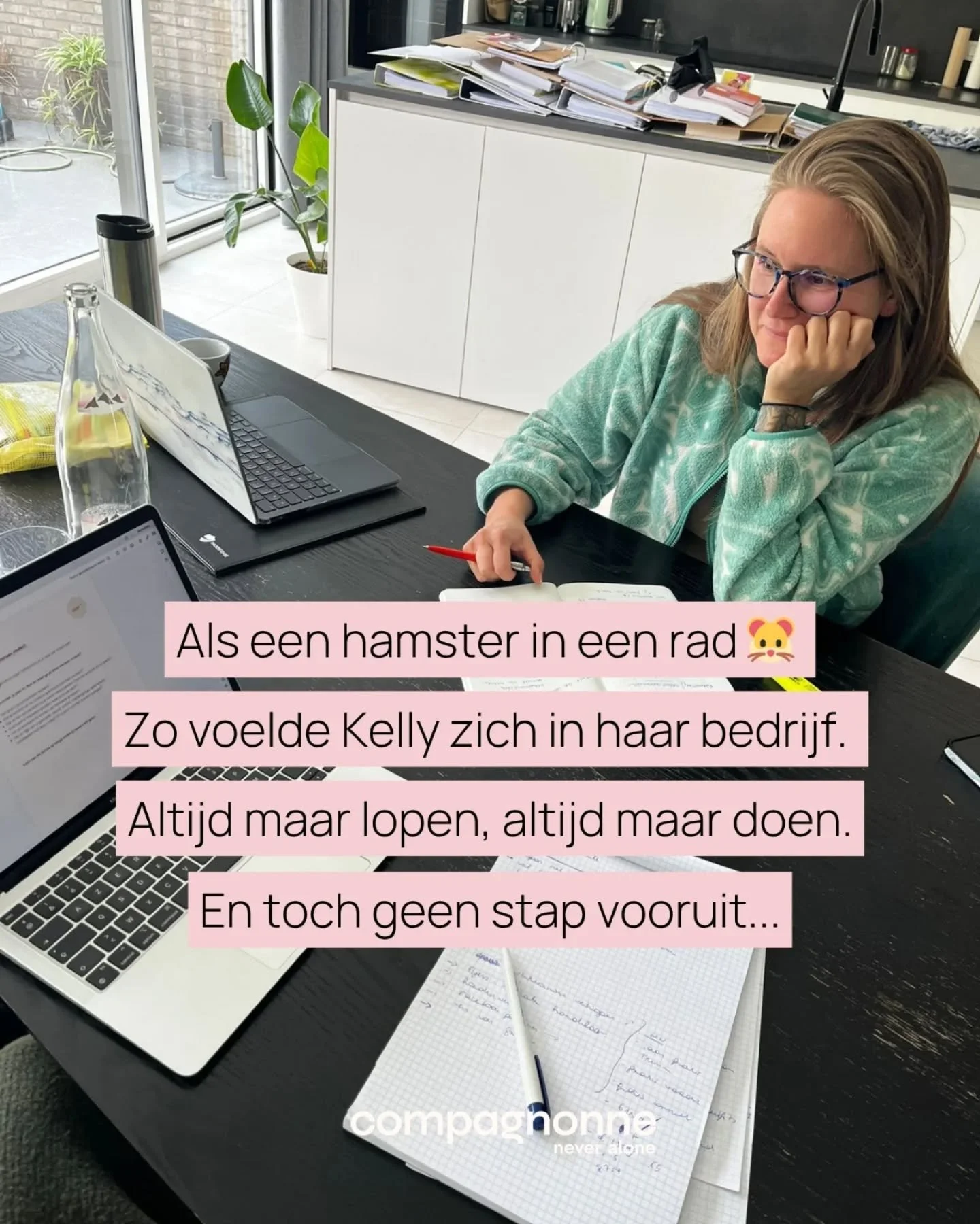 Altijd maar lopen,  altijd maar doen. En toch geen stap vooruit&hellip;Als een hamster in haar rad 🐹 

Herken je dit? 👀 

Zo voelde Kelly zich ook in haar bedrijf @wooffood.be . Tot ze besloot: dit moet anders. En dus klopte ze bij Compagnonne aan.