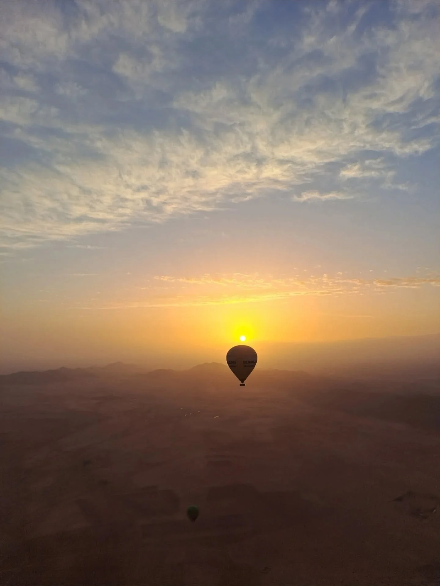 HET MOMENT WAAROP IK DE CLAN BEDACHT.

Oktober 2022, 3 jaar geleden.
Ik organiseerde, samen met @nies_cools een retreat van Duizend en &eacute;&eacute;n nacht in Marrakech. Met 8 mij geheel onbekende onderneemsters in ons kielzog.

We wilden beleving