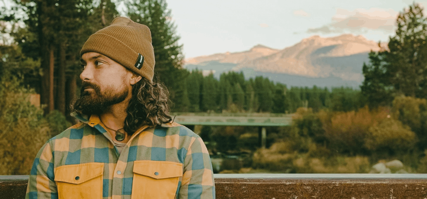 Will Evans is a singer-songwriter and multi-instrumentalist blending folk, roots, rock, and live looping