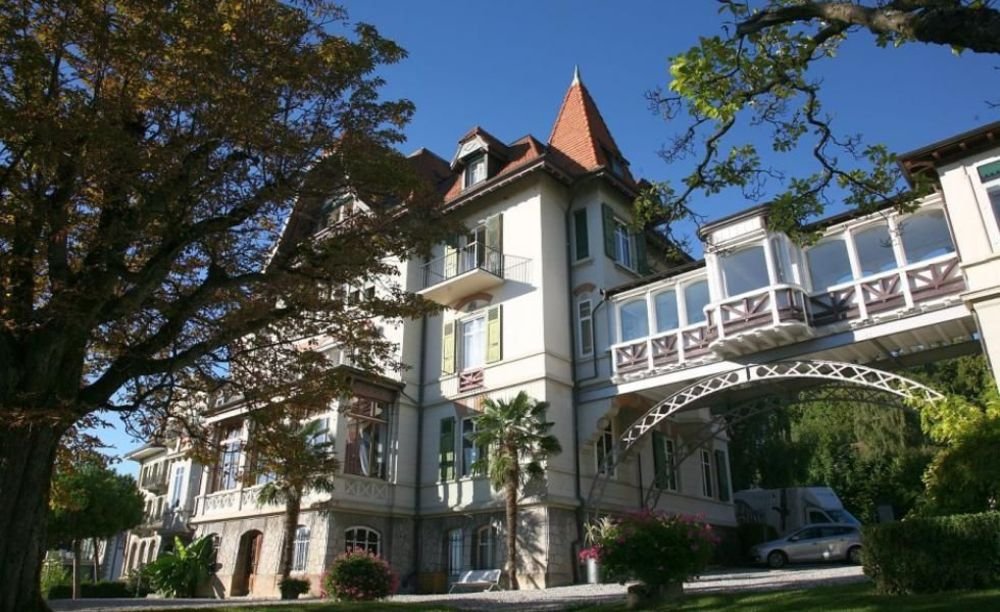 Brillantmont International School