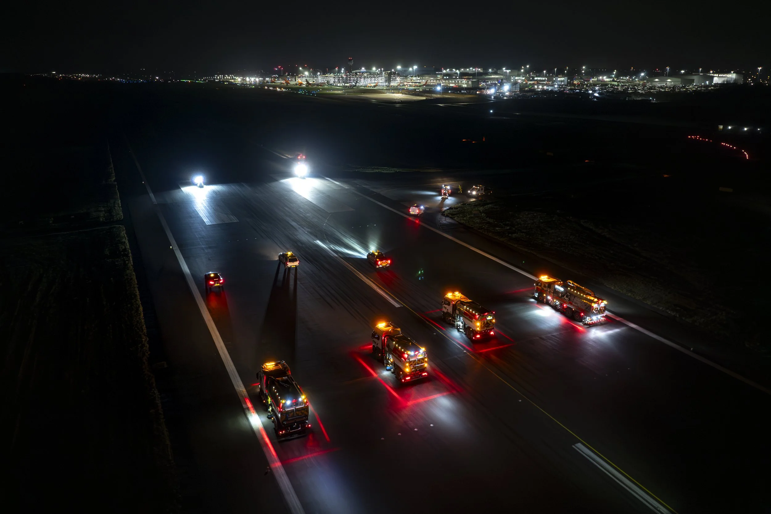 Lagan Runway Resurfacing Luton Airport by LHCP Feb26-105.jpg