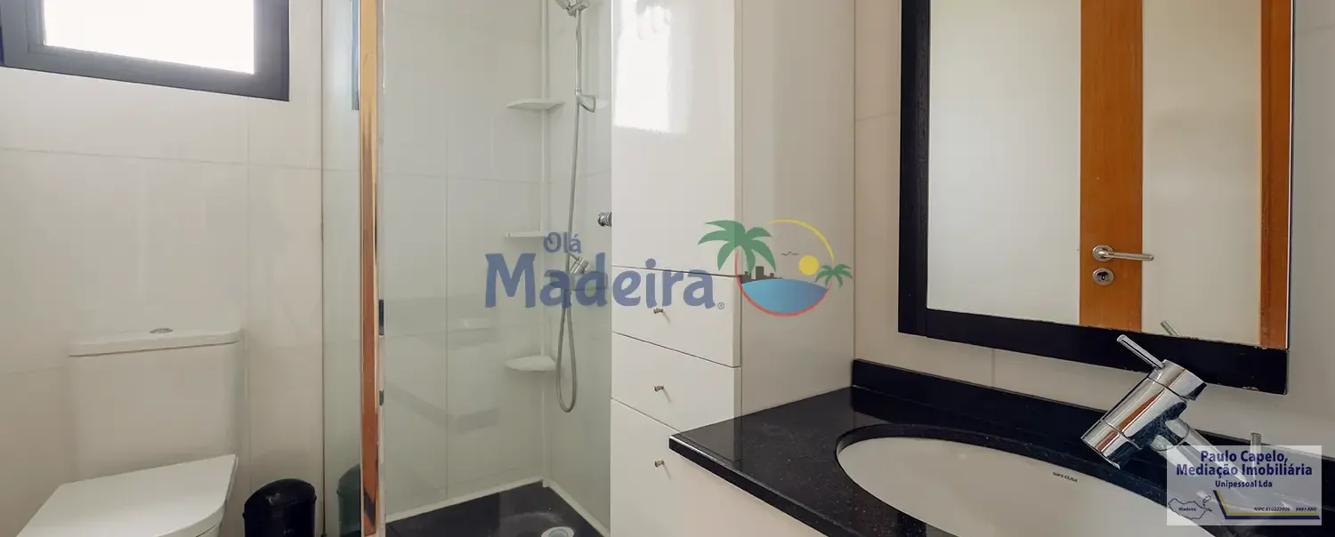 luxury-villa-for-sale-madeira-26.webp