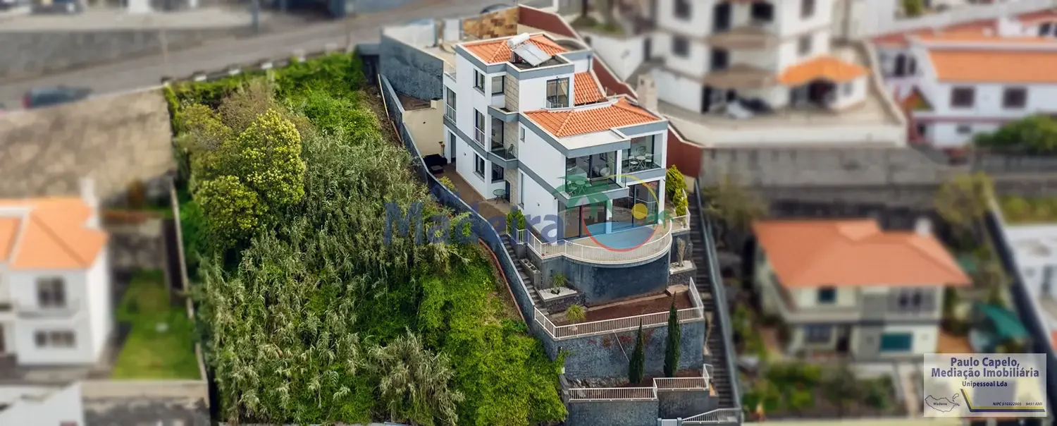luxury-villa-for-sale-madeira-5.webp