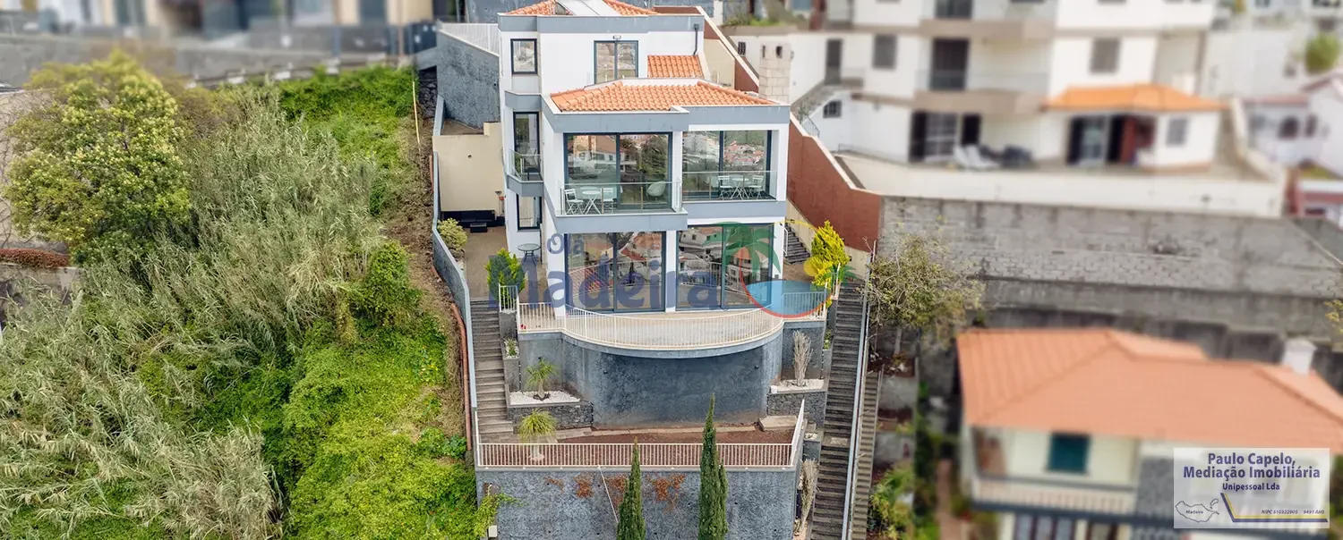 luxury-villa-for-sale-madeira-1.webp