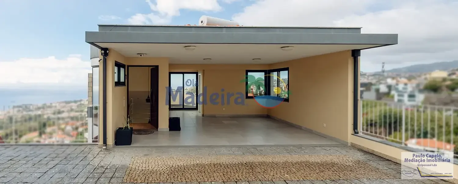 luxury-villa-for-sale-madeira-12.webp