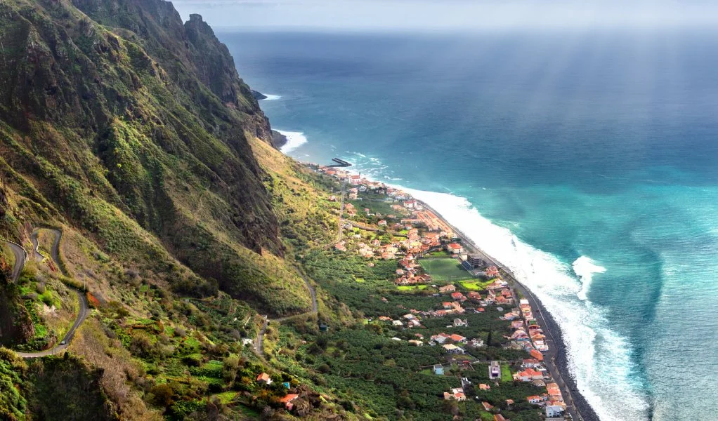 Why Stay in Paul do Mar, The Hidden Coastal Escape