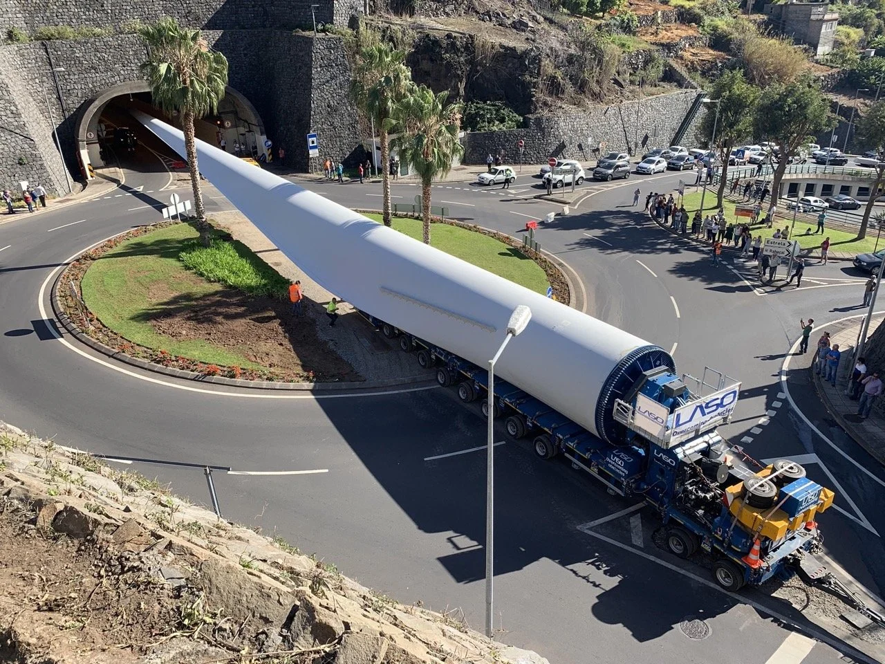 Wind Turbine Transport in Madeira: What Drivers Should Expect