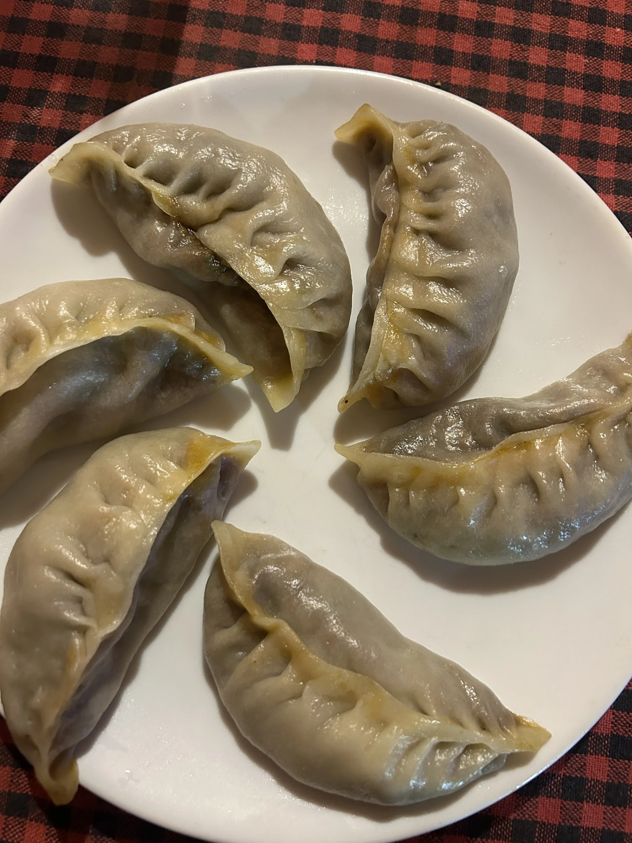 Mushroom, spinach and paneer momos @tintintibet