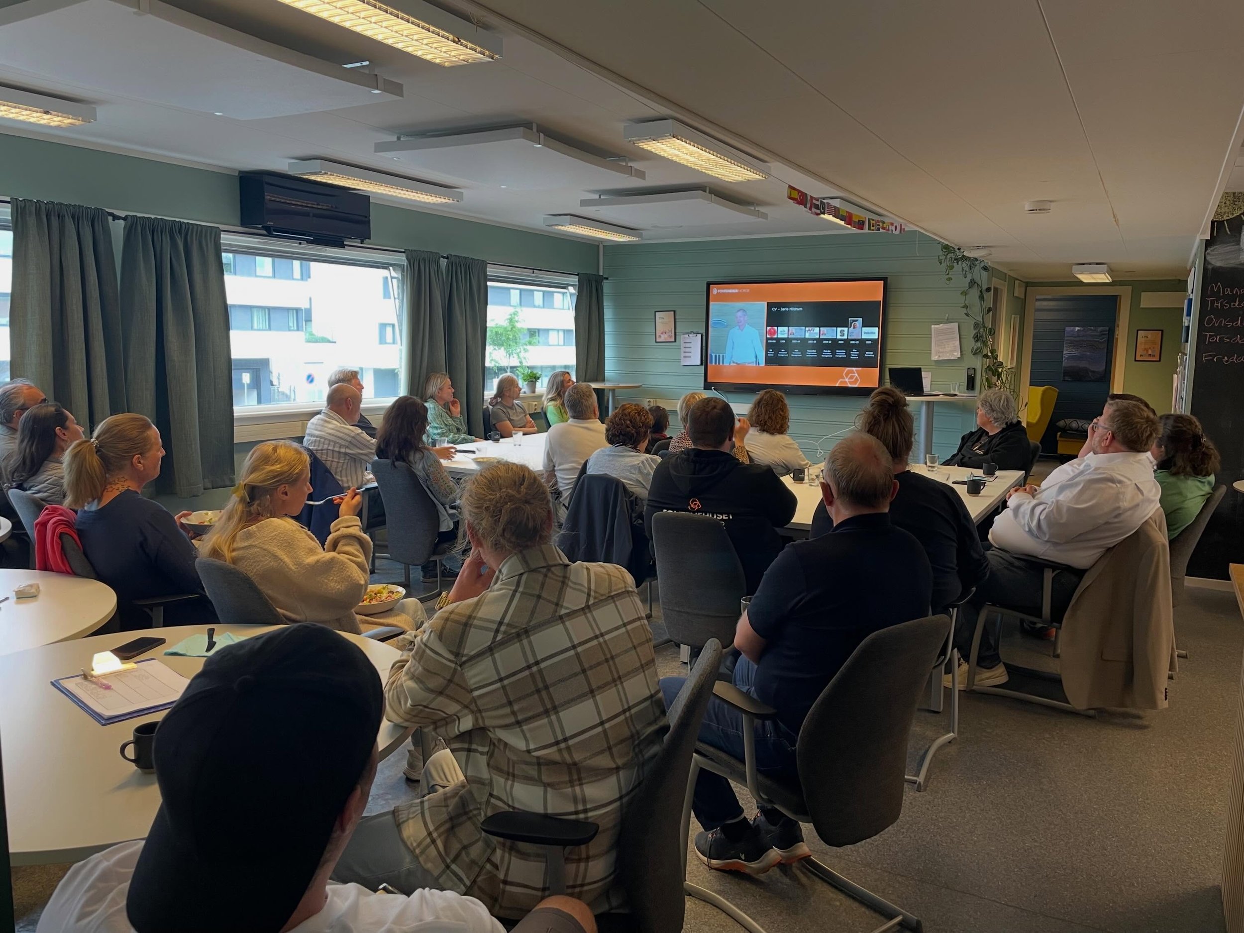 Innovasjon Gardermoen og Fontenehuset Ullensaker inviterte n&aelig;ringslivet til en psykt viktig middag i g&aring;r😍

Det var en m&oslash;teplass for dialog, innsikt og konkrete muligheter for samarbeid.
 
Psykiske lidelser er vanlige i arbeidslive