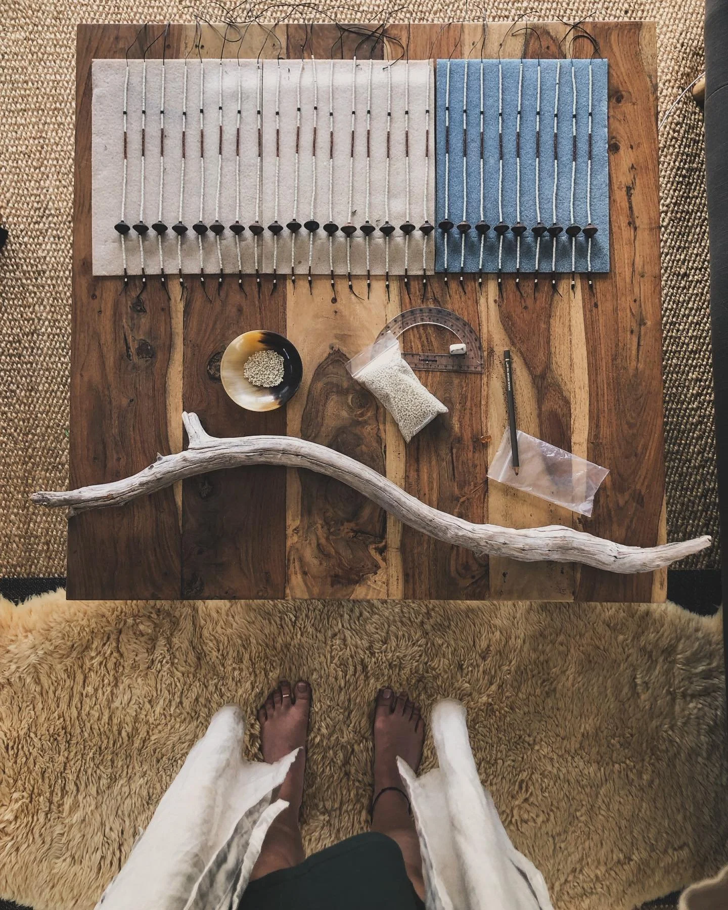 Todays craft space ✨ 
Its day four of my cycle and I am still moving very slowly.. but today I have no pain, and my body has built up enough energy now that I can be out of bed. 

So today will be the gentle continuation of my little project ~ and wi