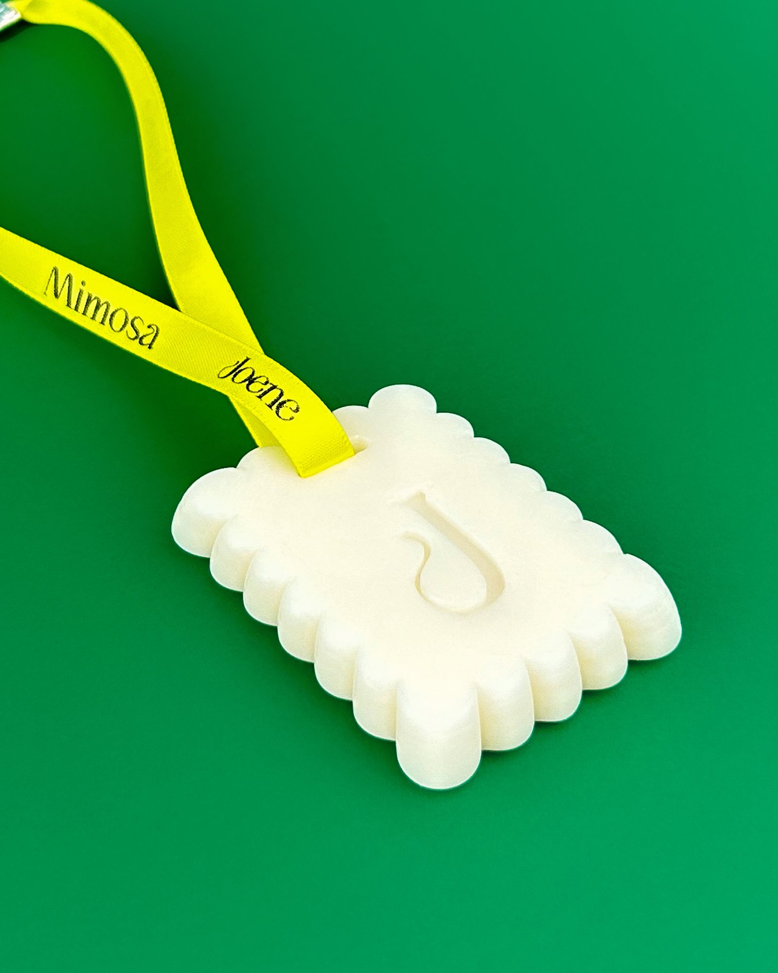 Biscuit_parfume_Mimosa_02_website.jpg