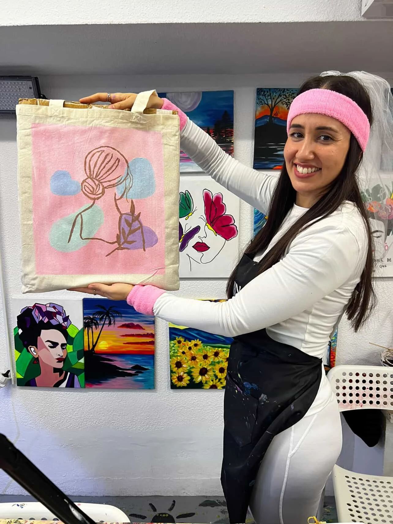 Sábado 11 de abril 12h a 14:00, PINTA ESTE O CUALQUIER OTRO CUADRO 🍷🎹🎨