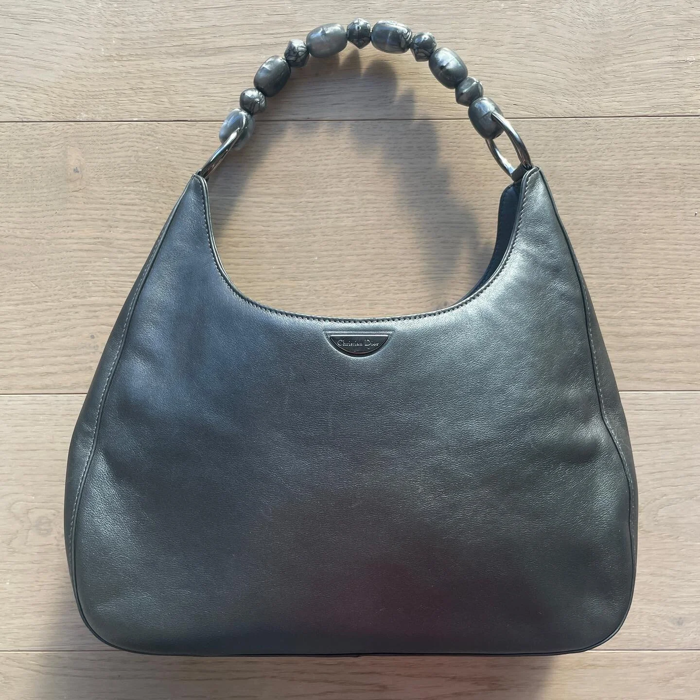 Can&rsquo;t get over this vintage Christian Dior bag from 1999  that&rsquo;s still in near perfect condition 😩 This is from their highly collectible Malice Pearl collection in which the handle is made from beautiful pearl like objects. On sale now f