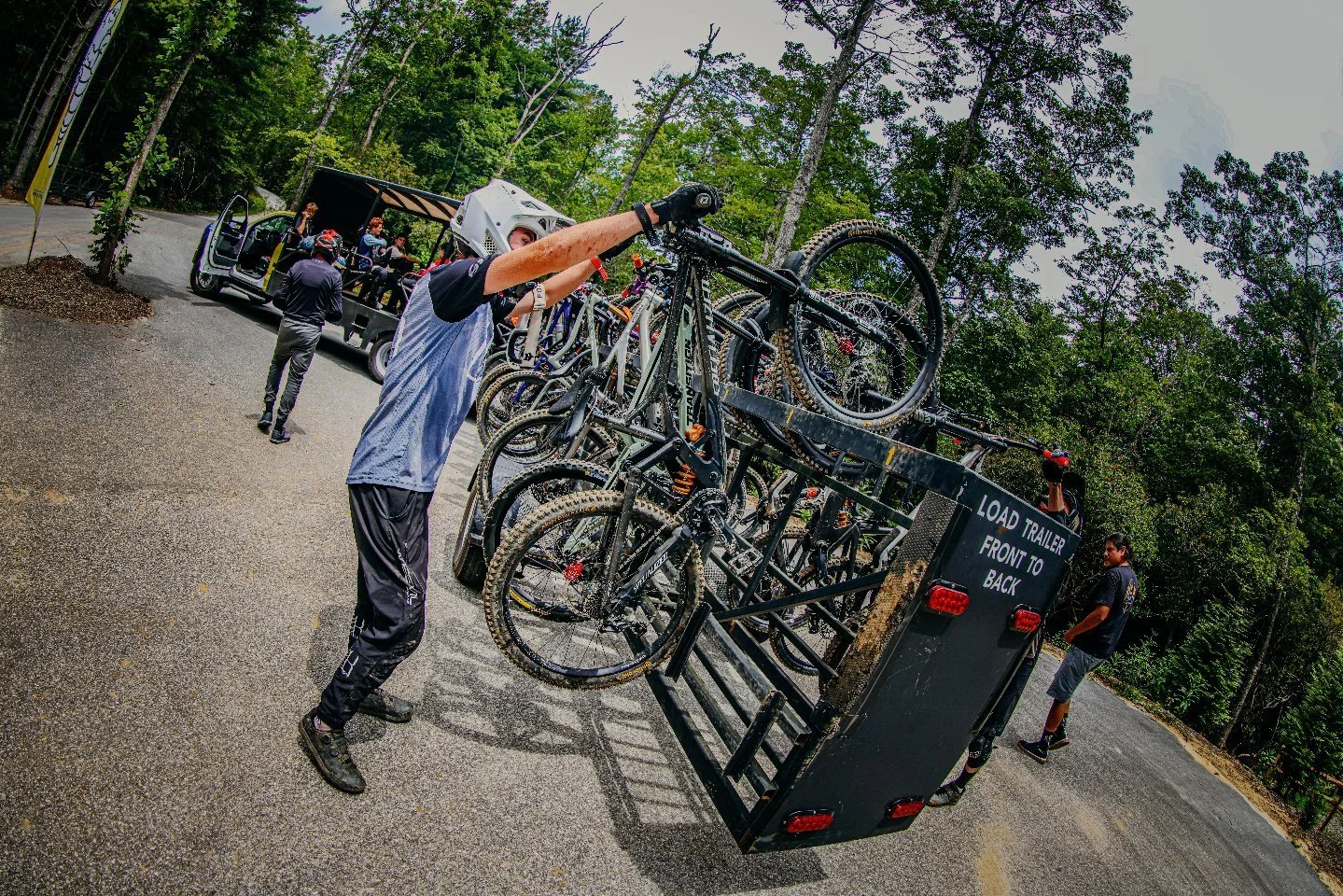 We&rsquo;re open 10&ndash;6 today for the holiday! 🎉 Grab your crew and start loading up &mdash; shuttles are rolling all day. Perfect weather, fun trails, and good vibes all around &mdash; come get some laps in and make the most of the long weekend