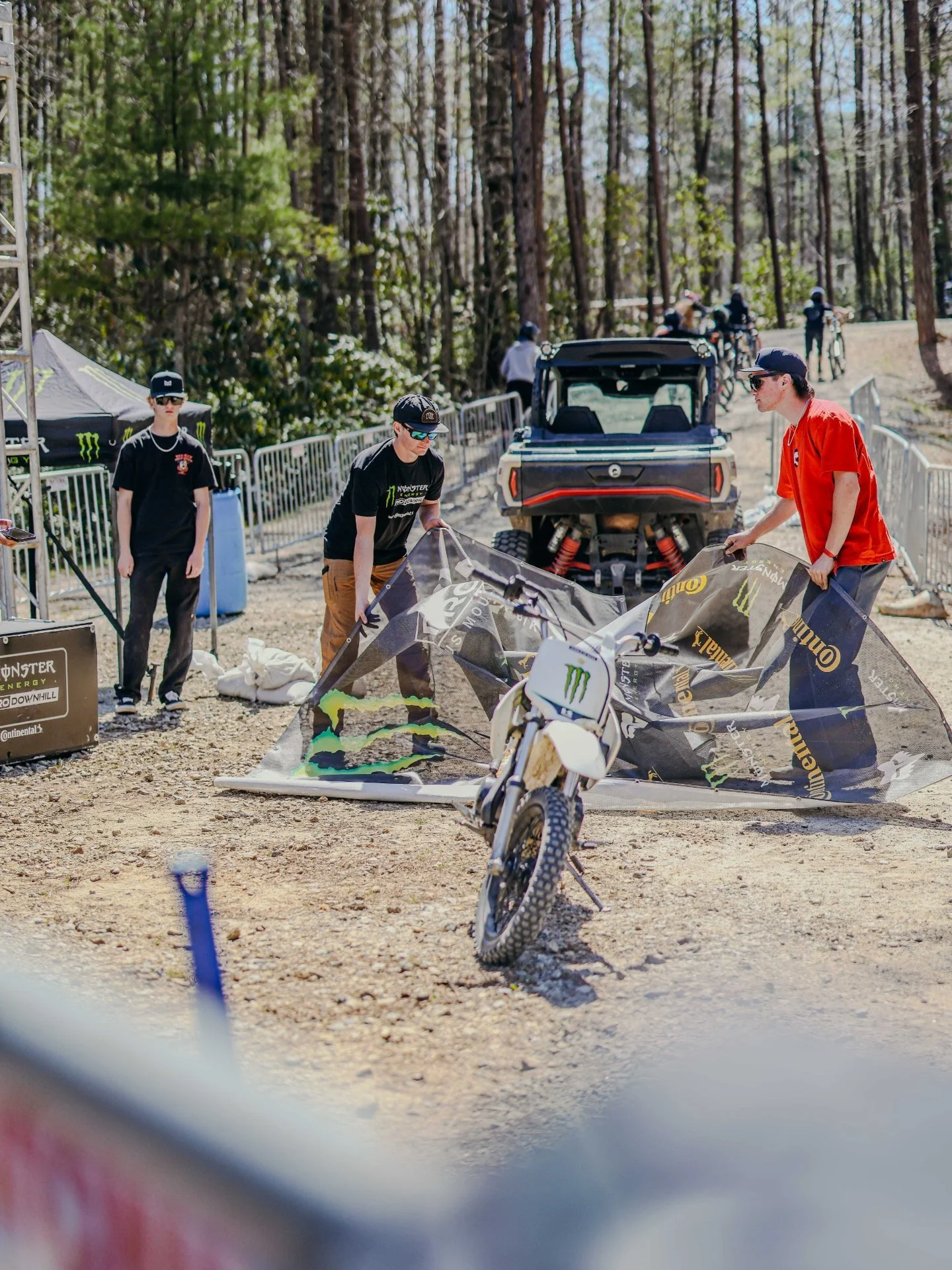 Everyone&rsquo;s been putting in the work this week getting ready for the @prodownhillseries race. From our trail crew to the race promoter to the teams&mdash;there&rsquo;s a lot happening behind the scenes to make it all come together. We&rsquo;re f