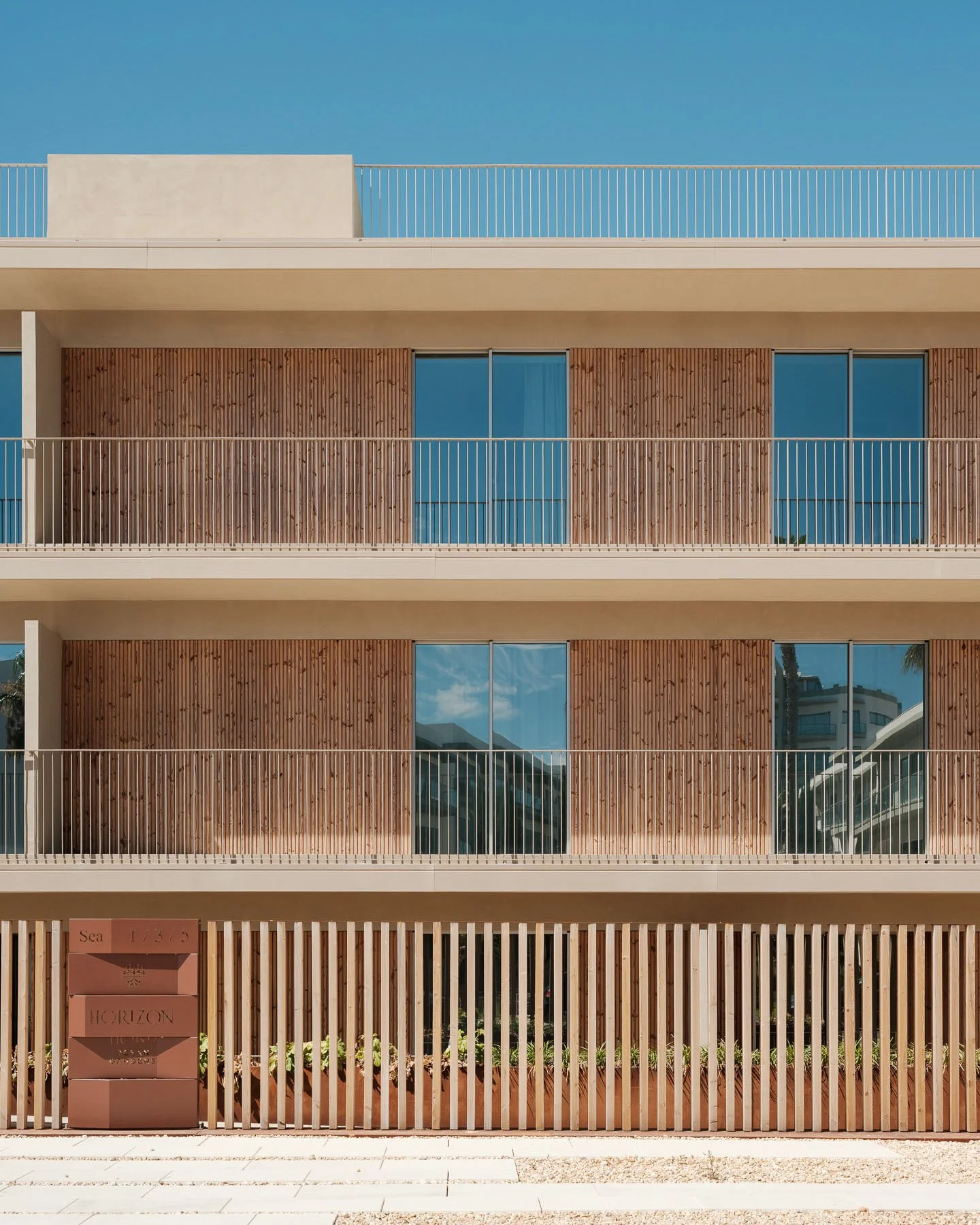 Forte Novo in Algarve

Architecture by @saraivaeassociados. Landscape architecture by @lj_group_. Developed by @krest_investments.

📸 emontenegro / architectural photography

#Architecture #ArchitecturalPhotography #WoodArchitecture #TimberDesign #S