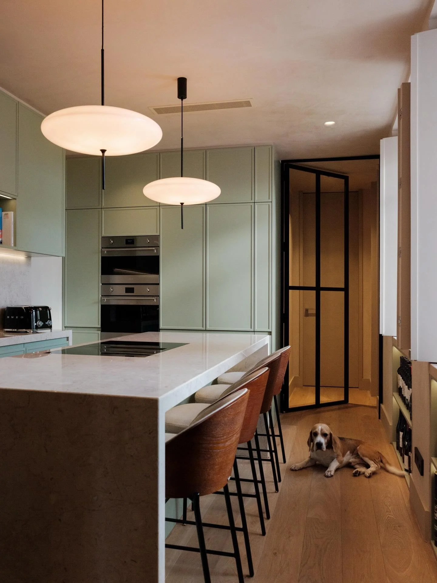 Kitchen in Pr&iacute;ncipe Real

A cozy, perfectly lit kitchen in Pr&iacute;ncipe Real, Lisbon. Design by @koklatt.

📸 emontenegro / architectural photography

#architecturalphotography #architecture #kitchendesign
