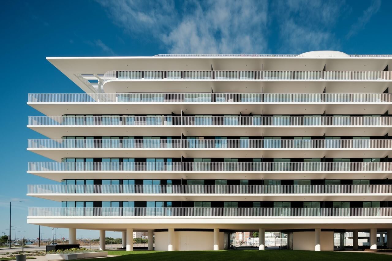 Nooba

Architecture by @saraivaeassociados 

📸 emontenegro / architectural photography
www.emontenegro.net

#architecture #photography #architecturalphotography