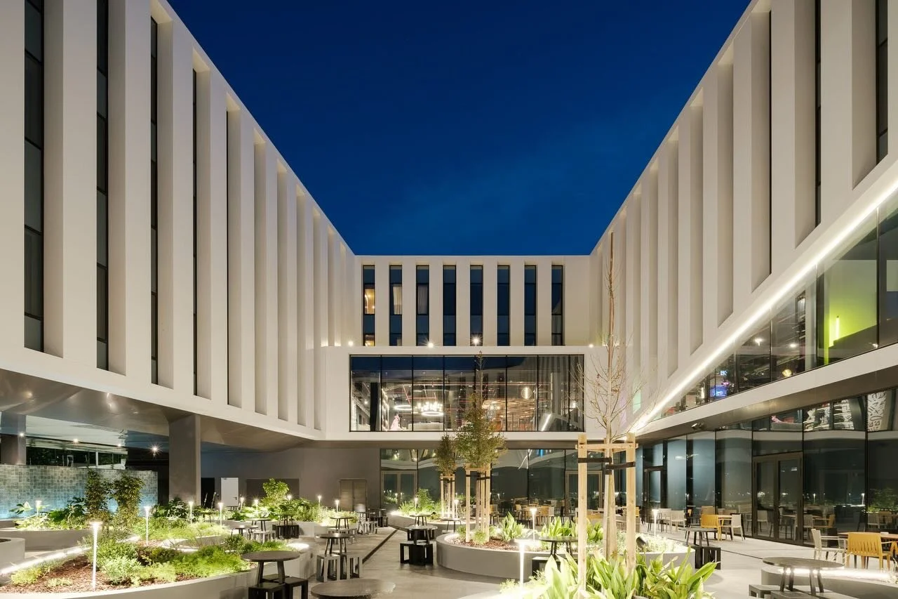 Moxy Hotel Alfragide

Architecture by @saraivaeassociados. Facade panels by @stacbond.

📸 emontenegro / architectural photography
www.emontenegro.net

#architecture #photography #architecturalphotography