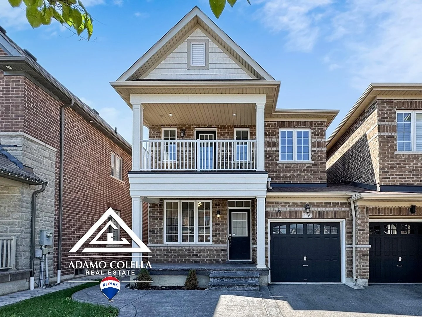 😎SOLD - Kleinburg, ON 🇨🇦 

🍾 Congratulations to another lovely young couple that I had the privilege of working with. We acquired this lovely semi-detached 3 + 1 bedroom, 4 bathroom home  with a finished basement, in Kleinburg.

⏪ This house was 