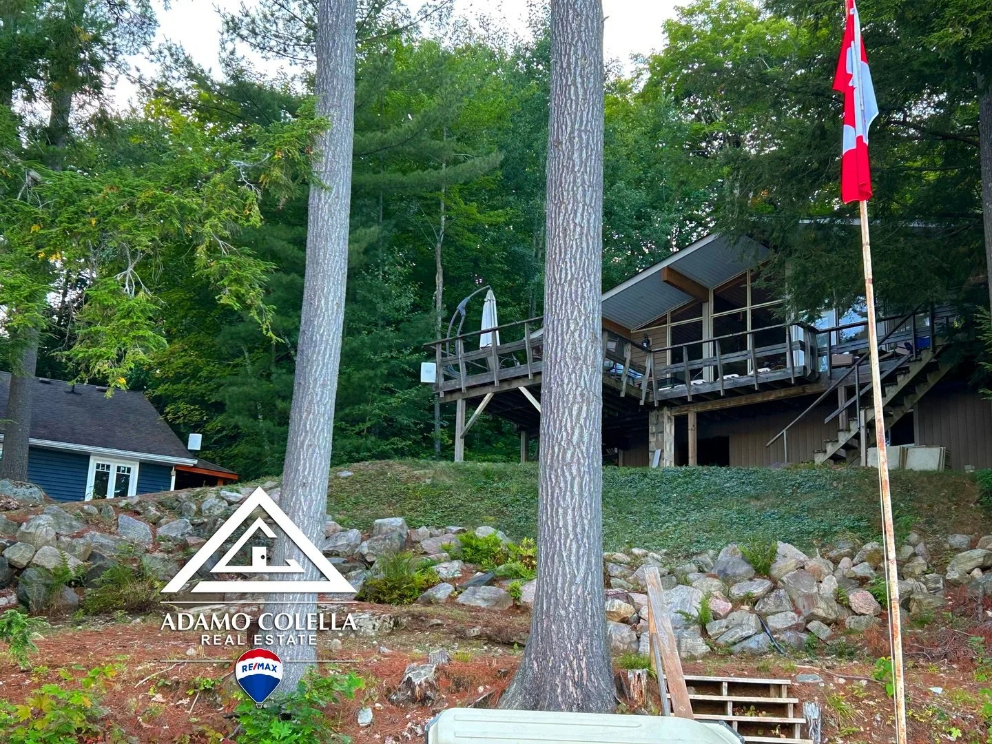 ☀️ Cottage Living In Muskoka! Coming soon to market&hellip;

🙌🏻 True cottage living in Muskoka Lakes - and direct access to Three Mile Lake.

➡️ Contact me for more information.