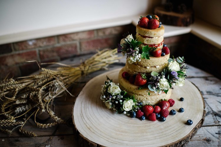 wedding-cake-lincolnshire.JPG