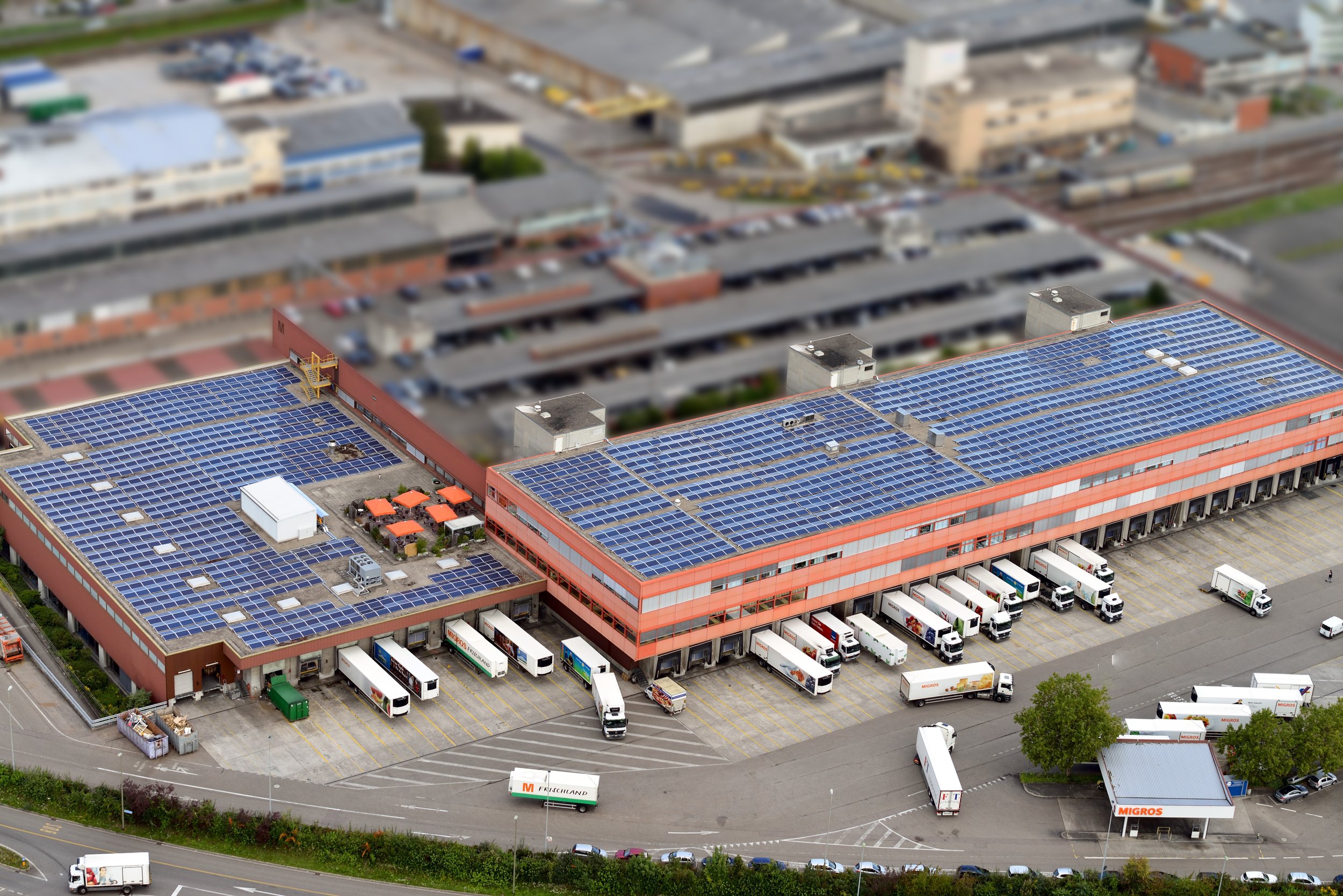 Heli_PV_Migros Genossenschaft_Münchenstein_Ruchfeld.jpg