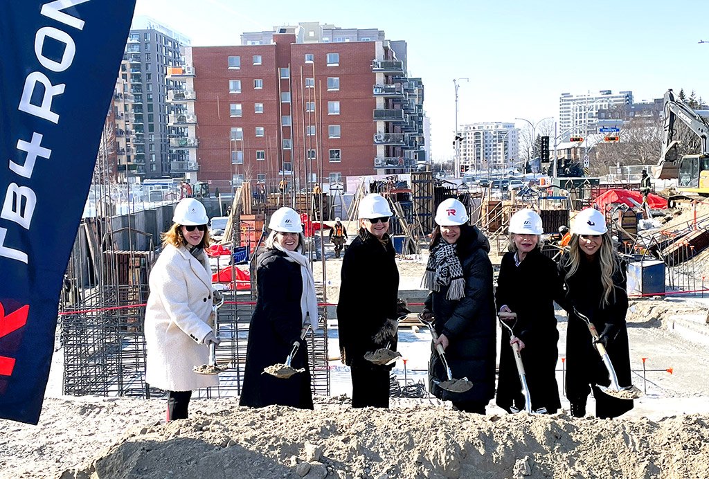 La phase 2 toute lancée : pelletées de terre à Laval et Saguenay&nbsp;