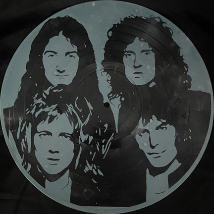 Queen-1.png
