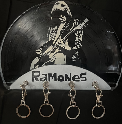 A-Ramones.png