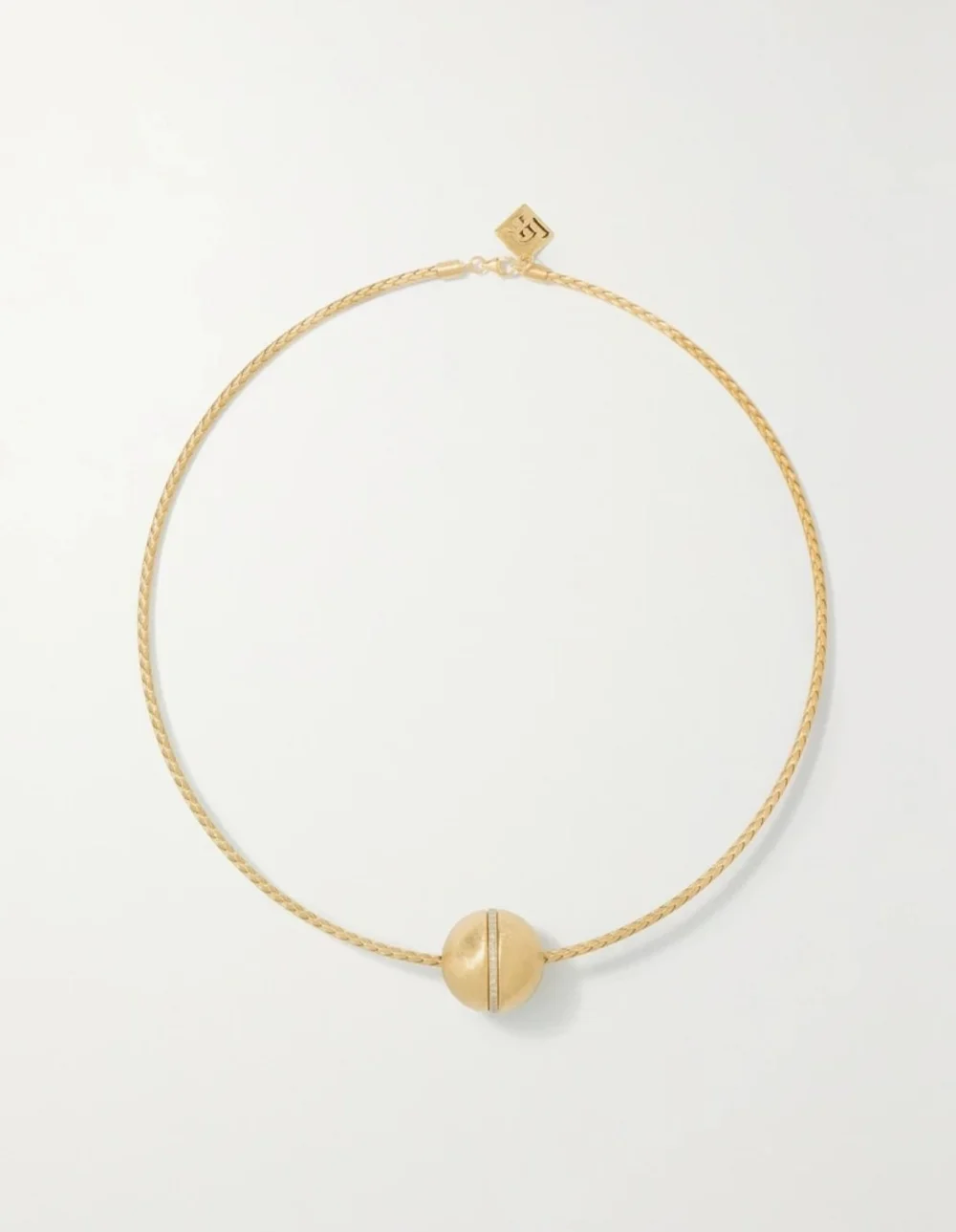 Screenshot_20240119-192950_Net-a-Porter.jpg