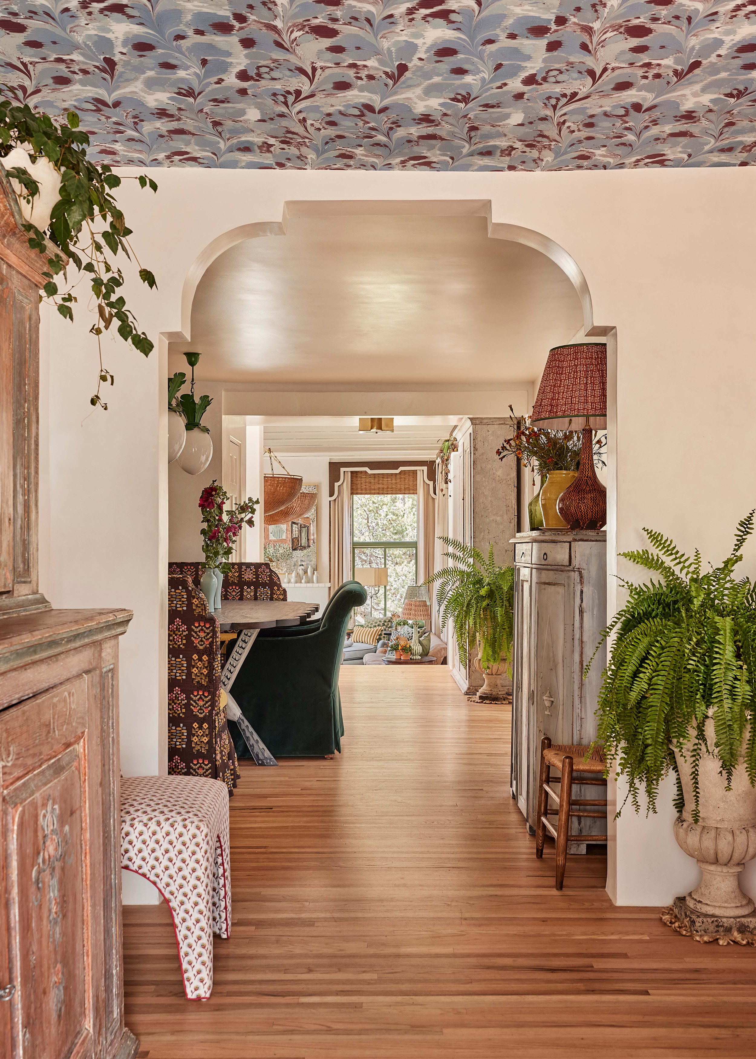 French and French Interiors Santa Fe Ivy House Remodel as seen in House Beautiful Shouldered Arch Doorway
