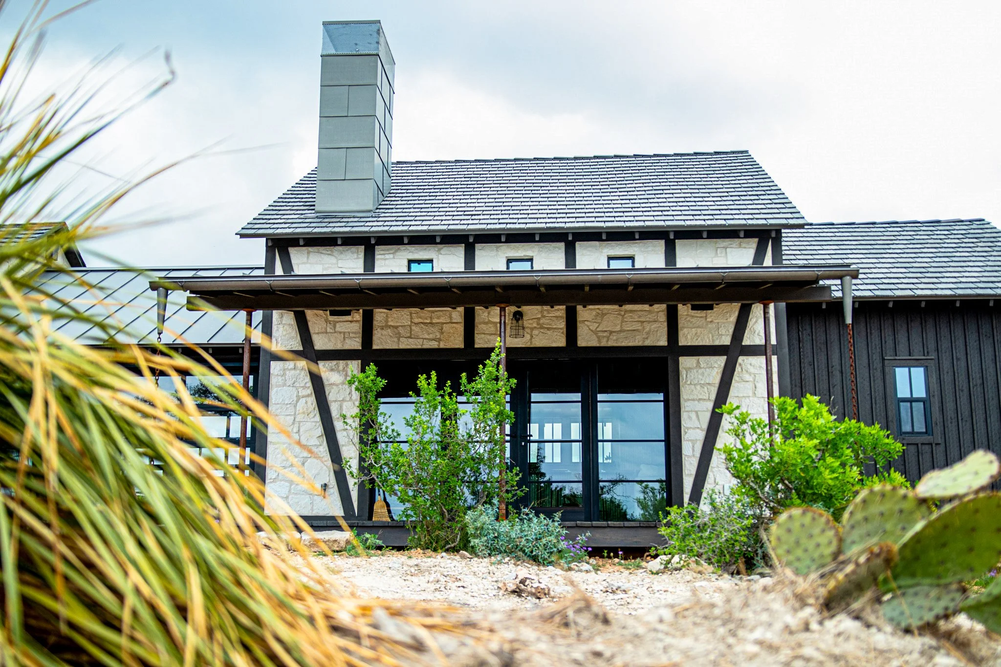 Discover the Dogtrot Cabin — KOVIAK BUILT