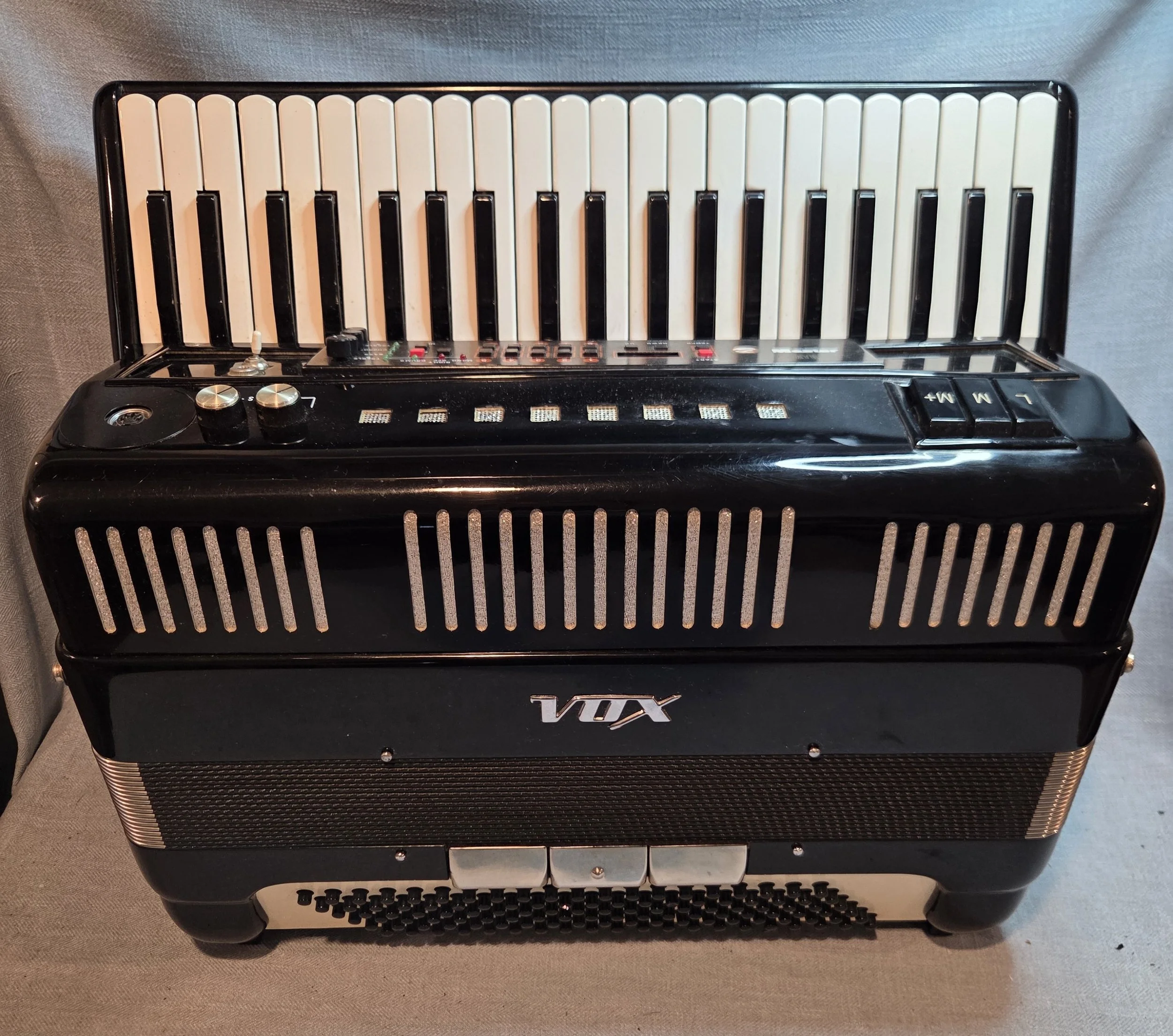 0039 Vox Master Saturn