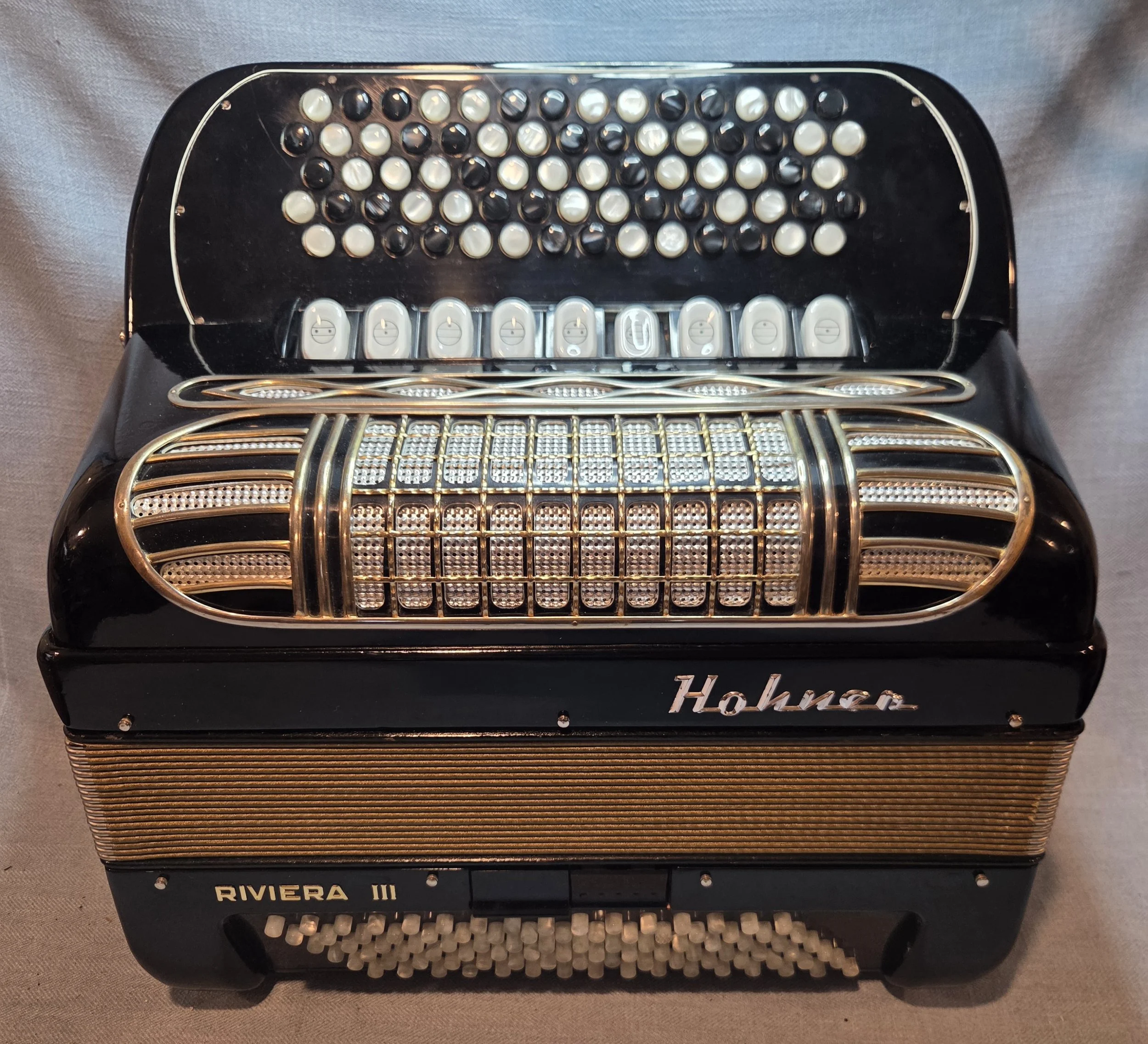 0041 - Hohner Riviera III C-System CBA