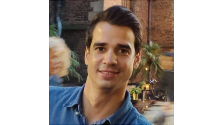 Sergio Vega