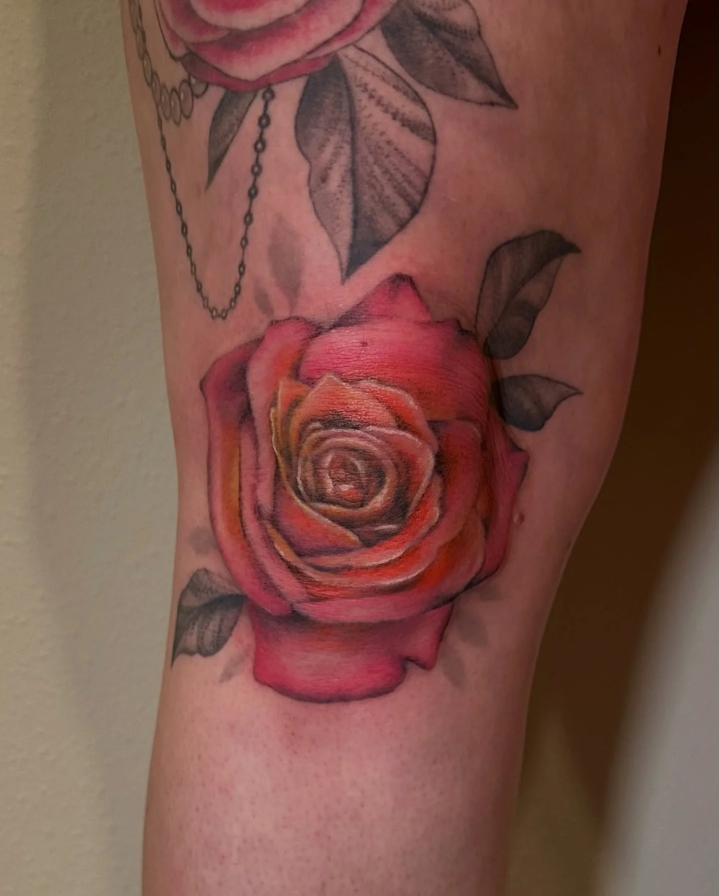 A feminine knee blaster for Bri 🌹 Thank you for seeing this project through! You are tough as nails 💪