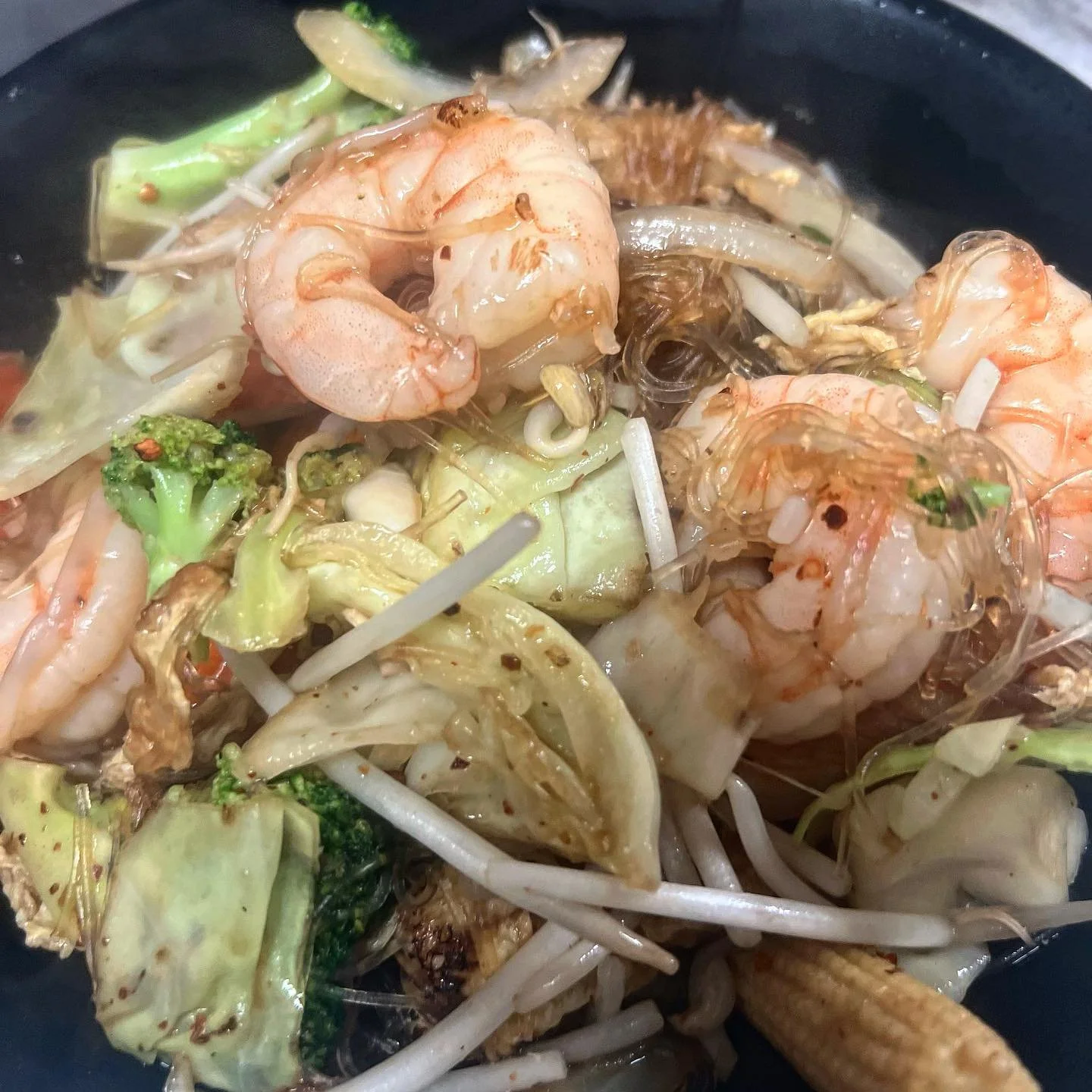 Pad Woon Sen  is a classic Thai noodle dish that consists of stir-fried glass noodles, crunchy veggies and a super savoury sauce