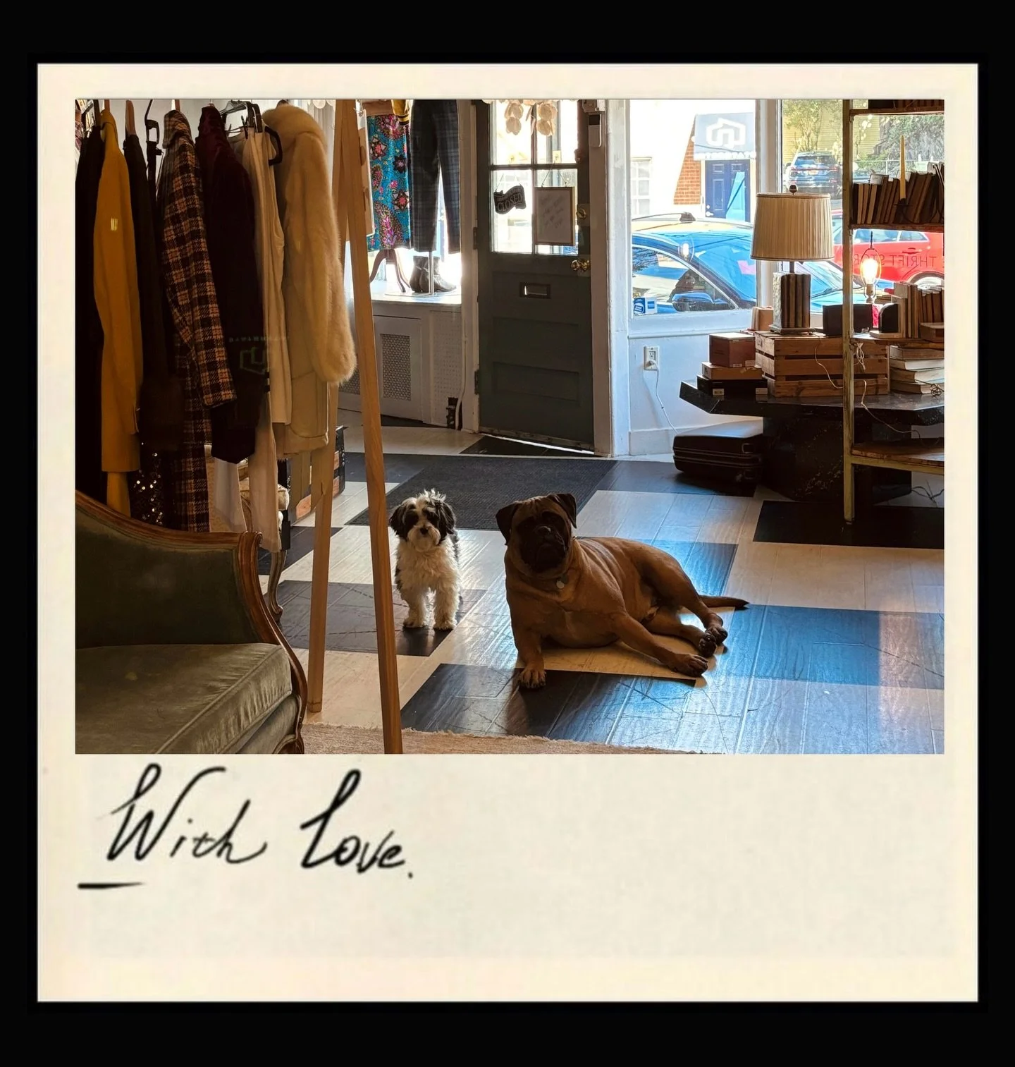 Happy Holidays from all of us at The Marketplace!🎄 Thank you for supporting us during this special time of year, it truly means everything!
We hope your day is filled with love, rest, and celebration! 🥰