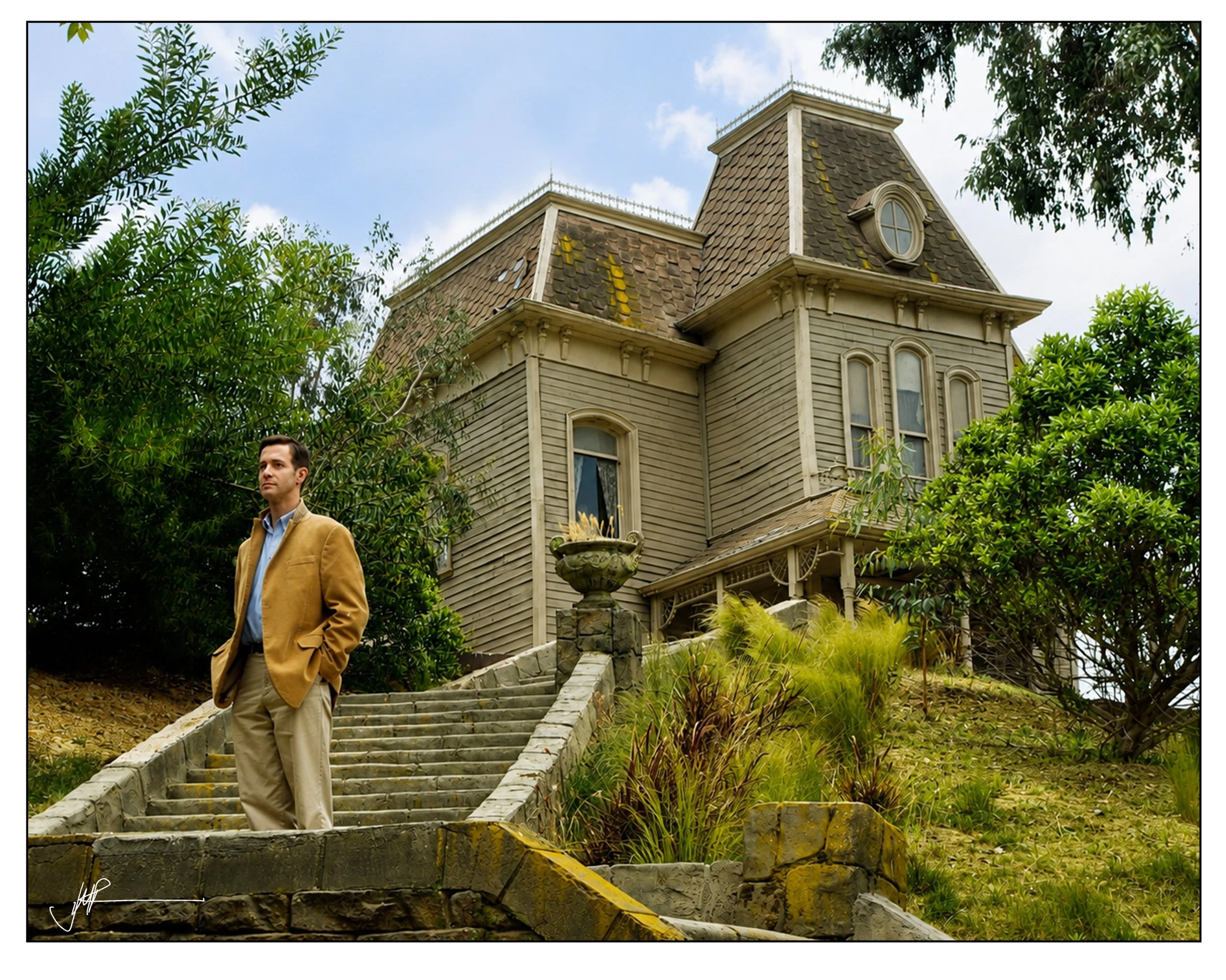 NORMAN PSYCHO HOUSE USH.jpg
