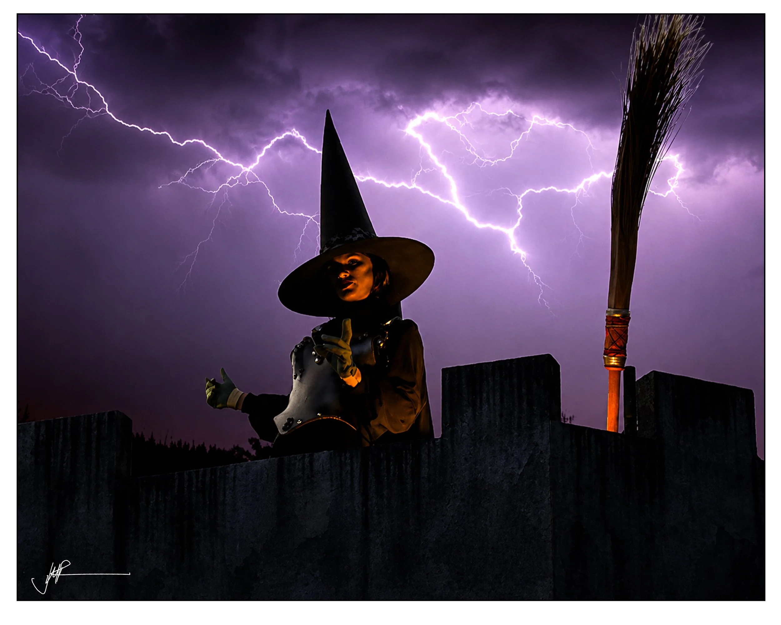 WICKED OZ WITCH HHN.jpg